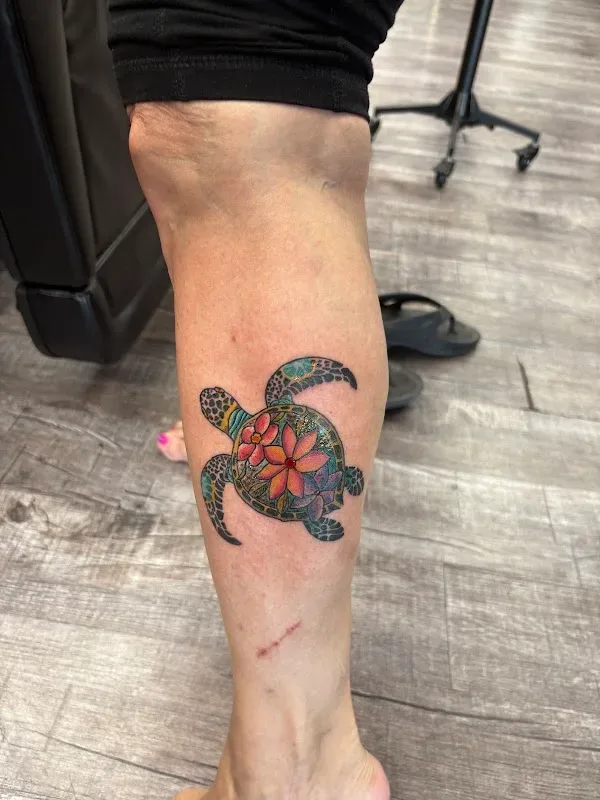 Tattoolicious Tattoo Waikiki — Tattoo shop in Honolulu