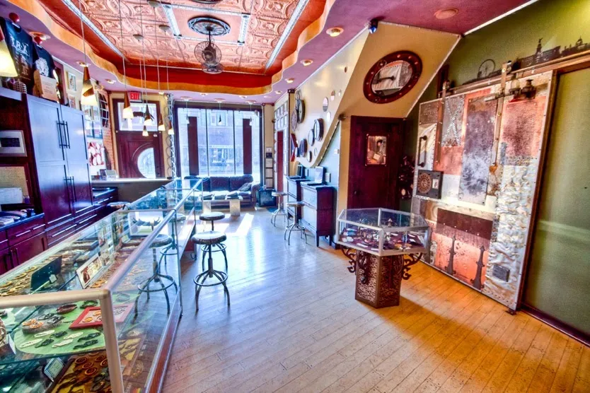 TRX Tattoos & Piercings — Tattoo shop in St. Louis