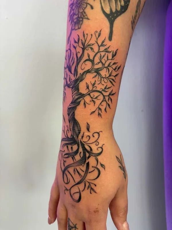 Atmosphere Tattoo Gallery Schaumburg — Tattoo and piercing shop in Schaumburg