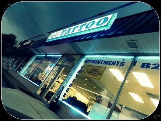 Blue Horseshoe Tattoo and Body Piercing — Tattoo and piercing shop in Hampton