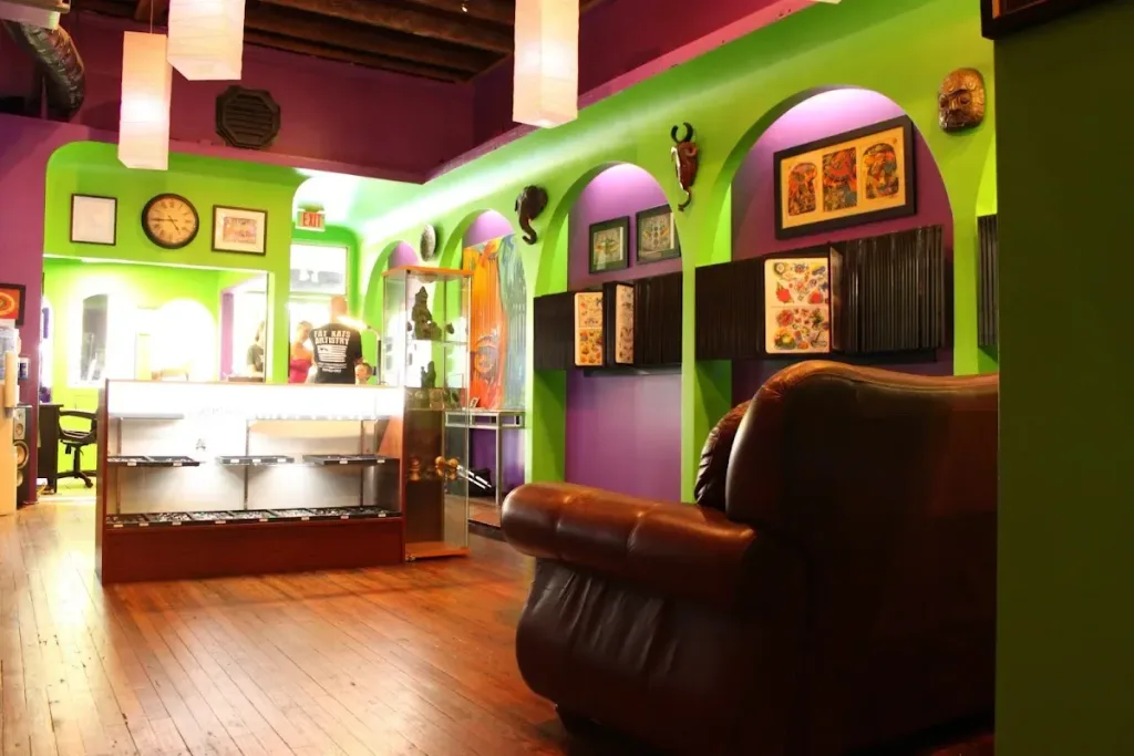 Fat Kats Artistry — Tattoo and piercing shop in Ocala