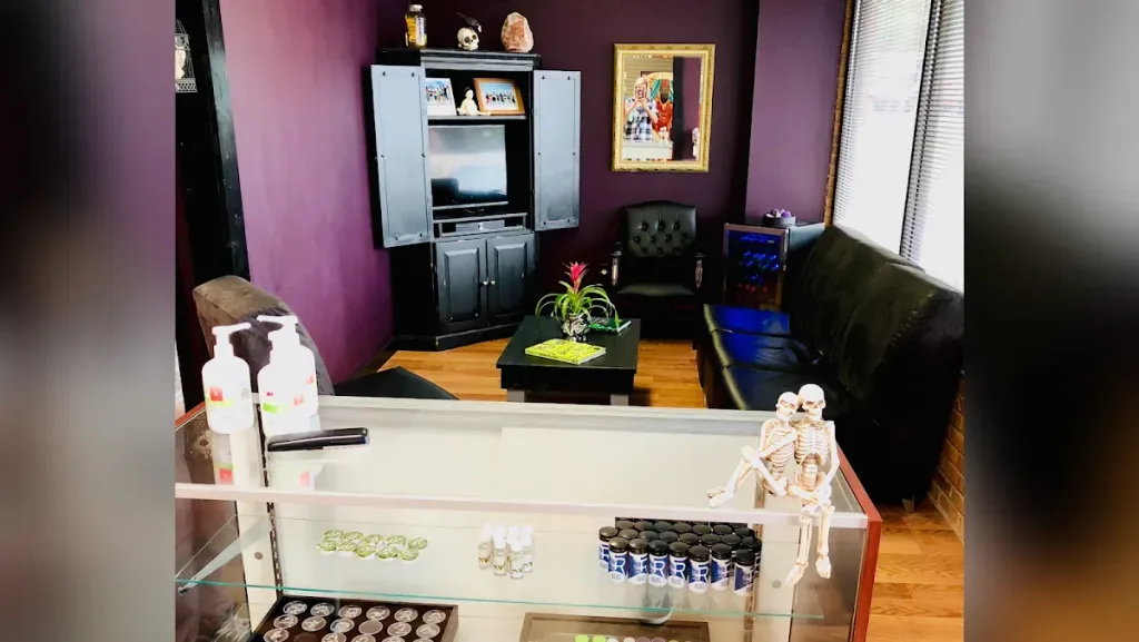 Cupid Slave Tattoo Company — Tattoo shop in Covington