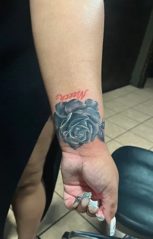 Apocalipsis Tattoos — Tattoo shop in Chicago