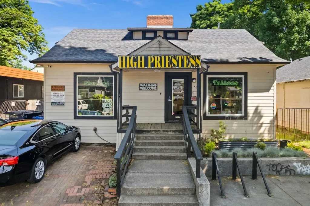 High Priestess Piercing & Tattoo — Tattoo shop in Eugene
