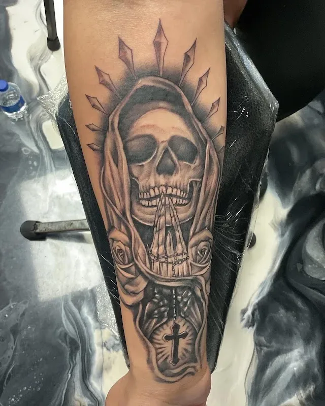 Autumn Moon Tattoo — Tattoo shop in Anaheim