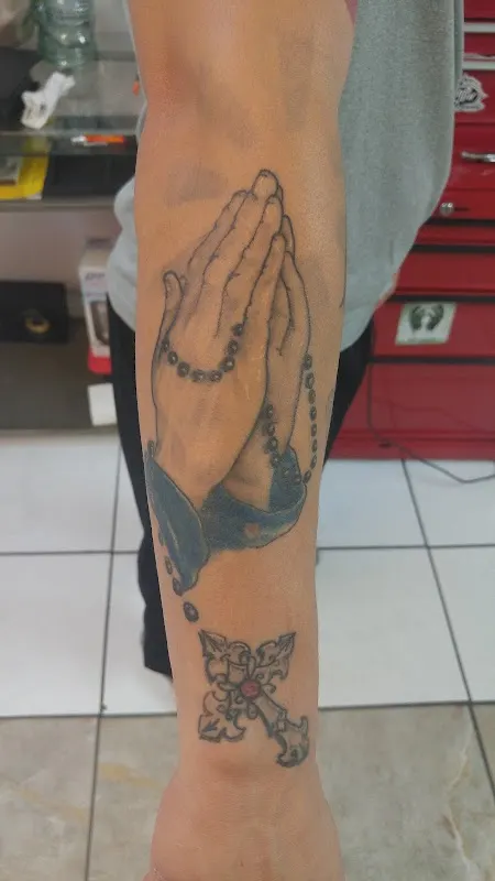 Spinning Needles Tattoos — Tattoo shop in North Richland Hills