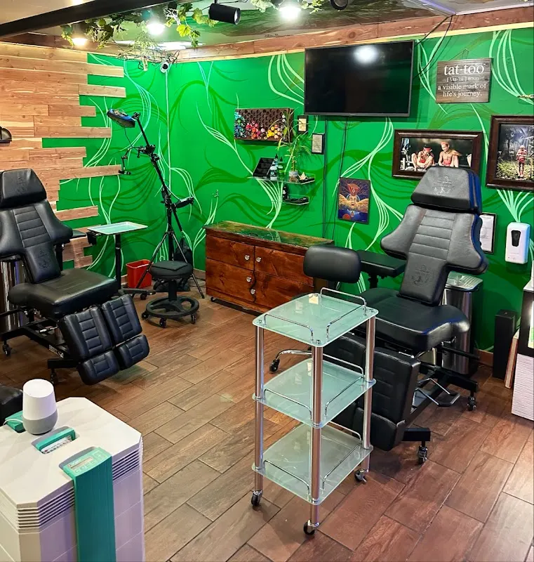 Manhattan Tattoos NYC — Tattoo shop in New York