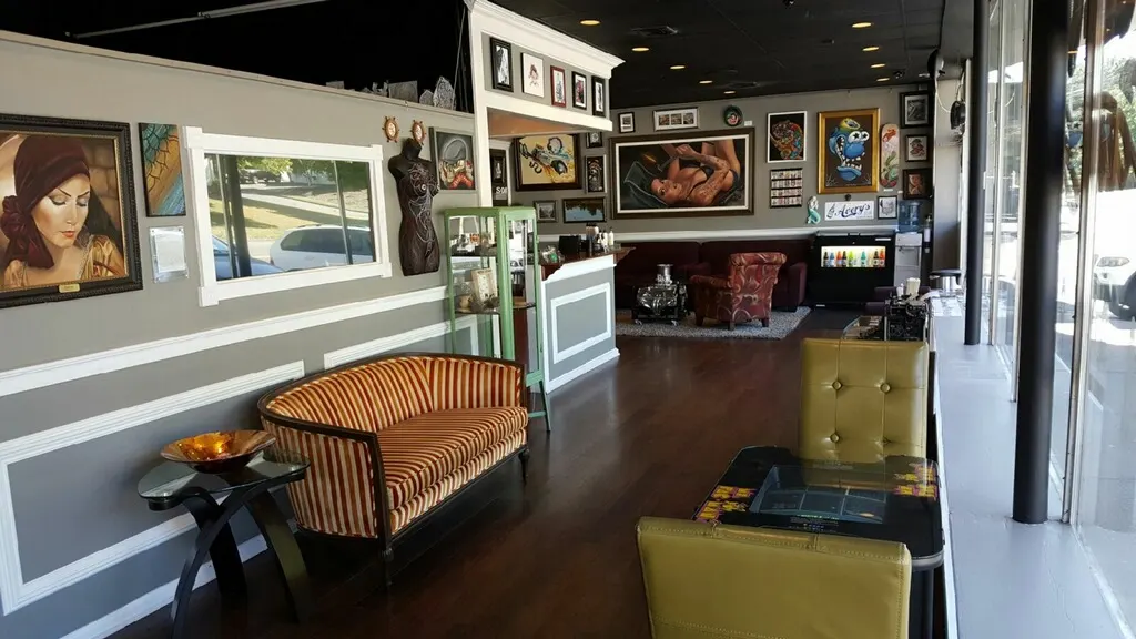 Hartford County Tattoo — Tattoo shop in Bristol