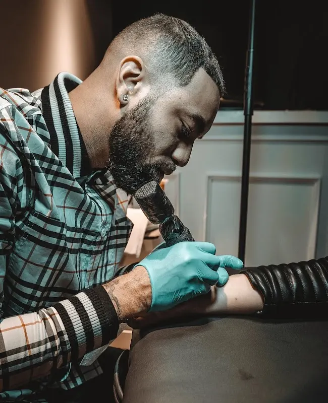 Pearl Gallery / Black Pearl Tattoo — Tattoo shop in St. Louis