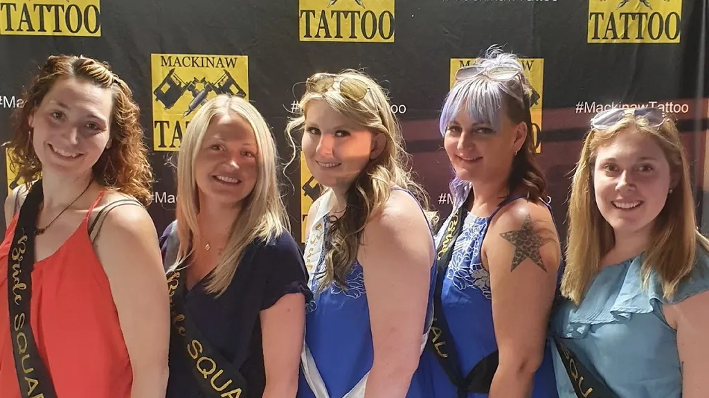 Mackinaw Tattoo Mackinaw City Michigan — Tattoo shop in Mackinaw City