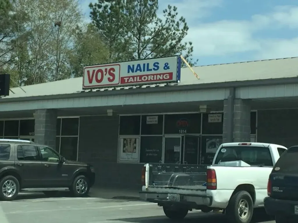 Vo's Nails — Nail salon in Bonifay