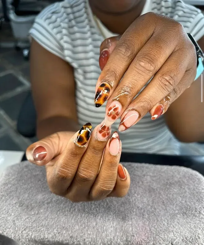 Pro Nails — Nail salon in Gurnee