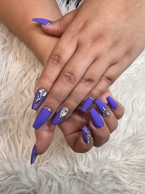 Salon Five Nails & Spa — Nail salon in Atlanta