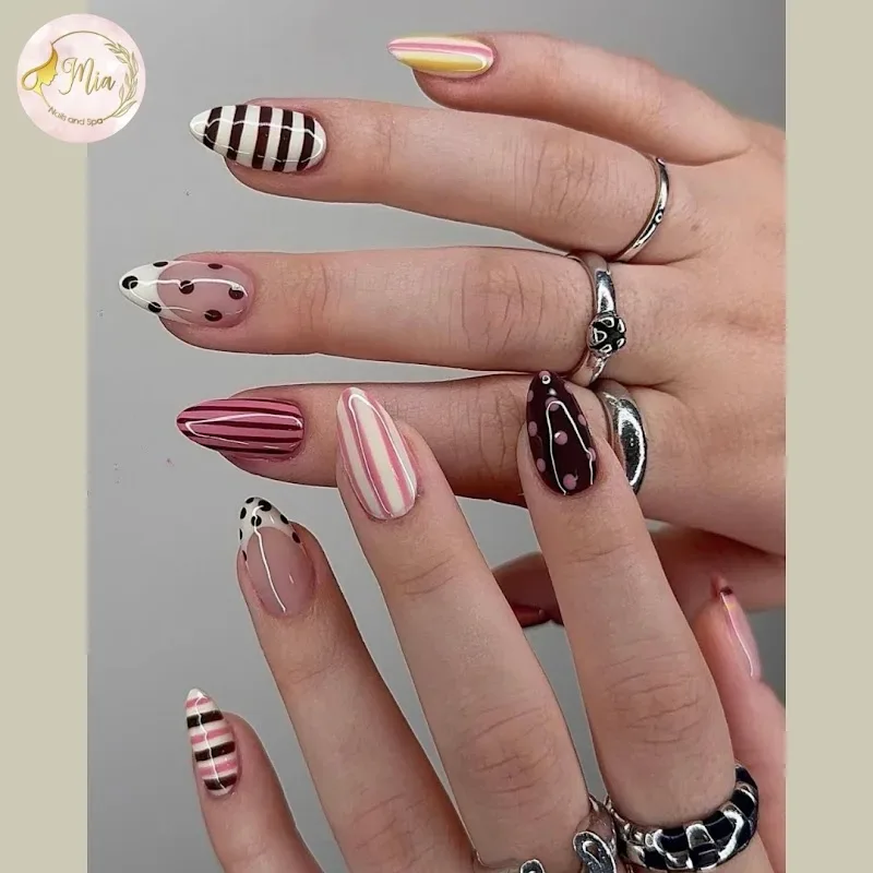 Mia Nails and Spa — Nail salon in Woodbury
