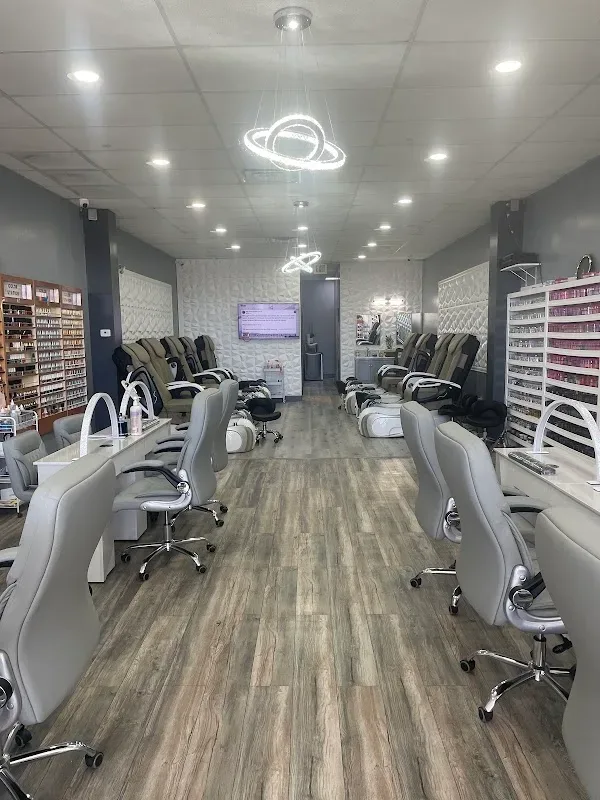 snappy nails & spa — Nail salon in Thornton