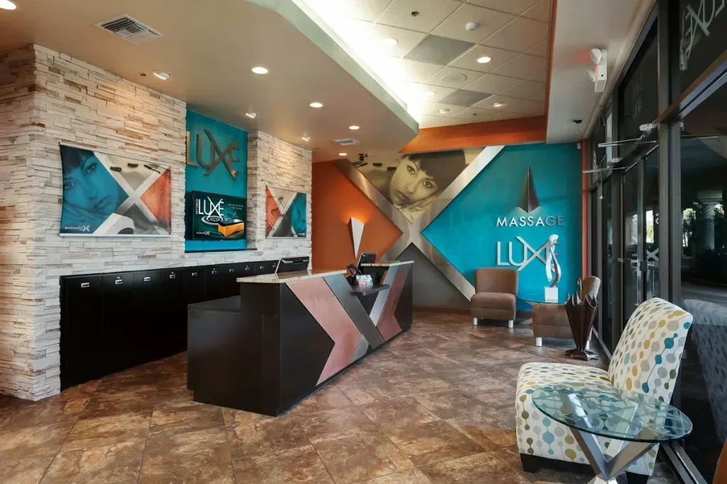 MassageLuXe — Day spa in Novi