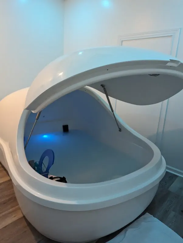 Float Robins — Spa in Warner Robins