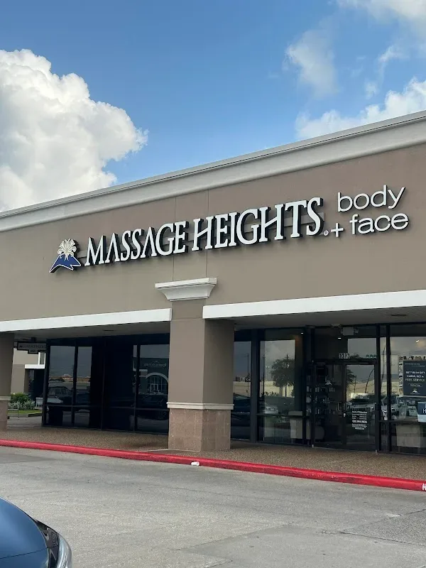 Heights Wellness Retreat Baybrook — Massage spa in Webster