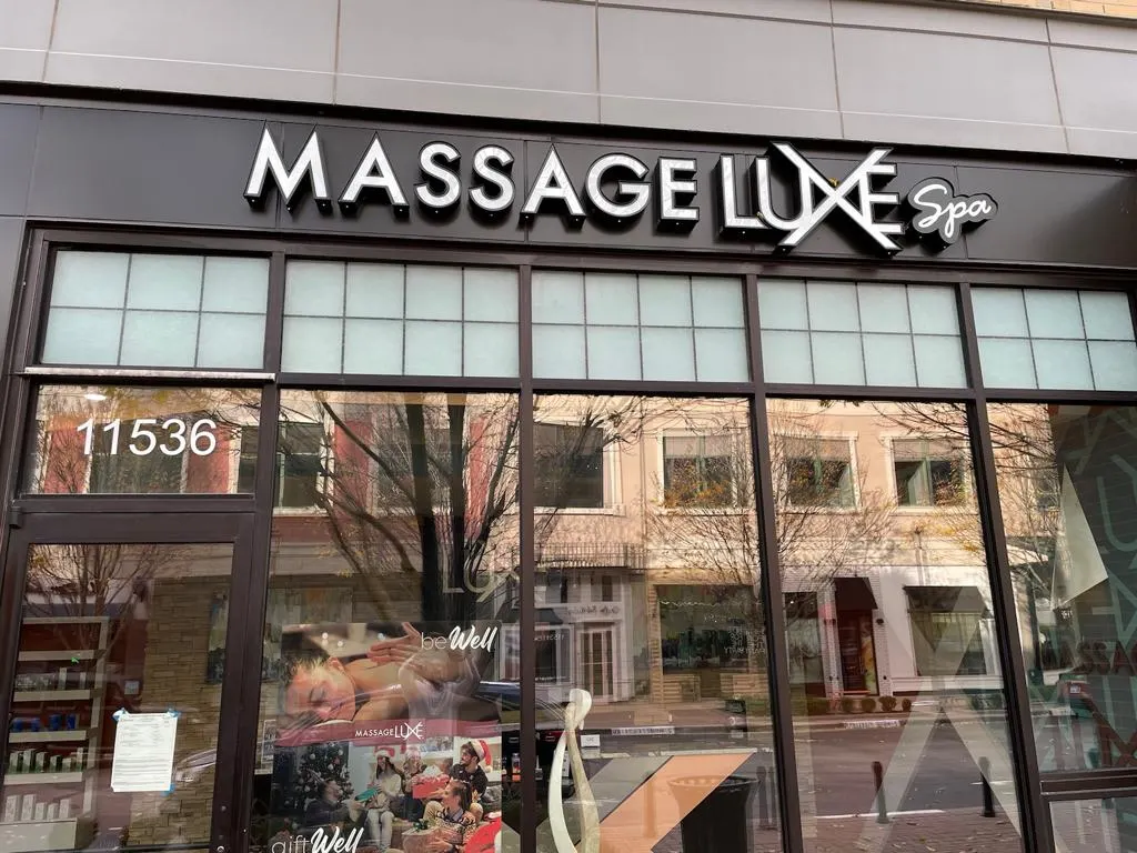 MassageLuXe — Massage spa in Leawood