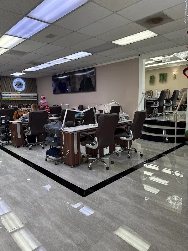 Diva Nails — Nail salon in Chula Vista