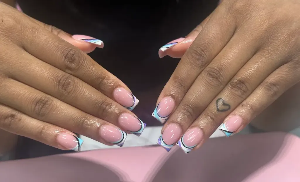 Vipro Nails Lounge — Nail salon in Fredericksburg