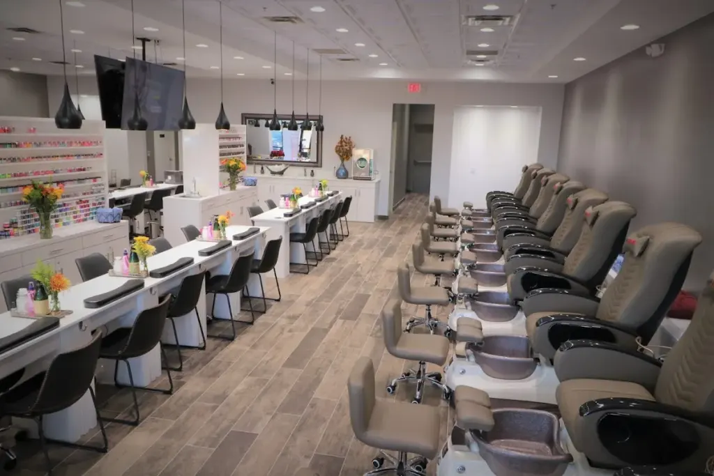 Kelly Nails and Spa — Nail salon in Gilbert