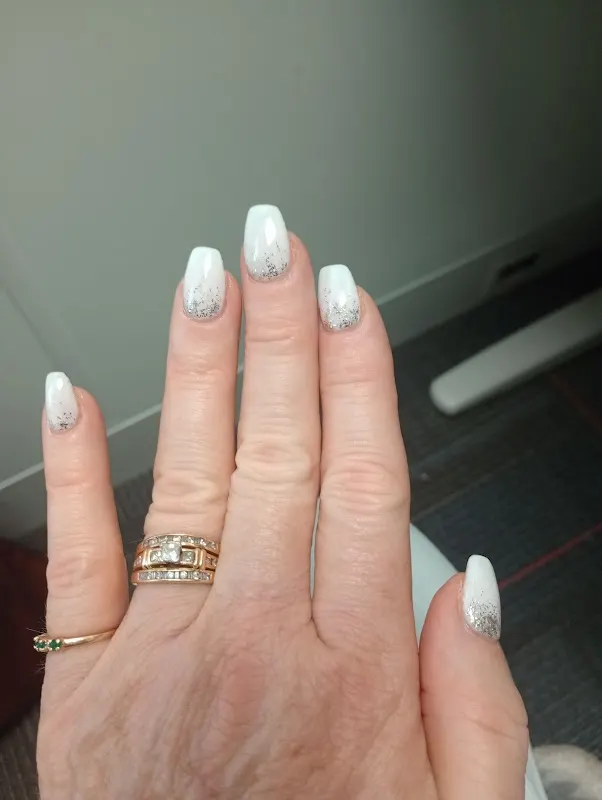 Holly's Nail & Spa — Nail salon in Cullman