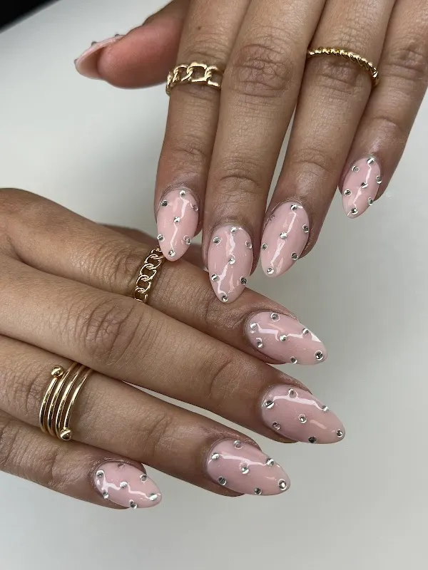Top Nails — Nail salon in Davie