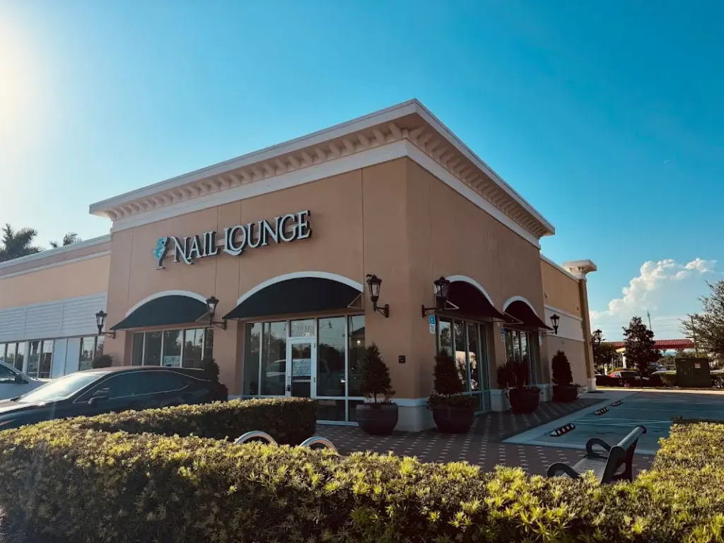 5TH Nail Lounge — Nail salon in North Port