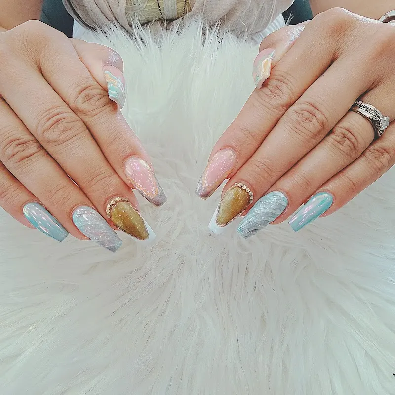 Best Nail Lounge ( Lincoln & Landis Ave ) — Nail salon in Vineland