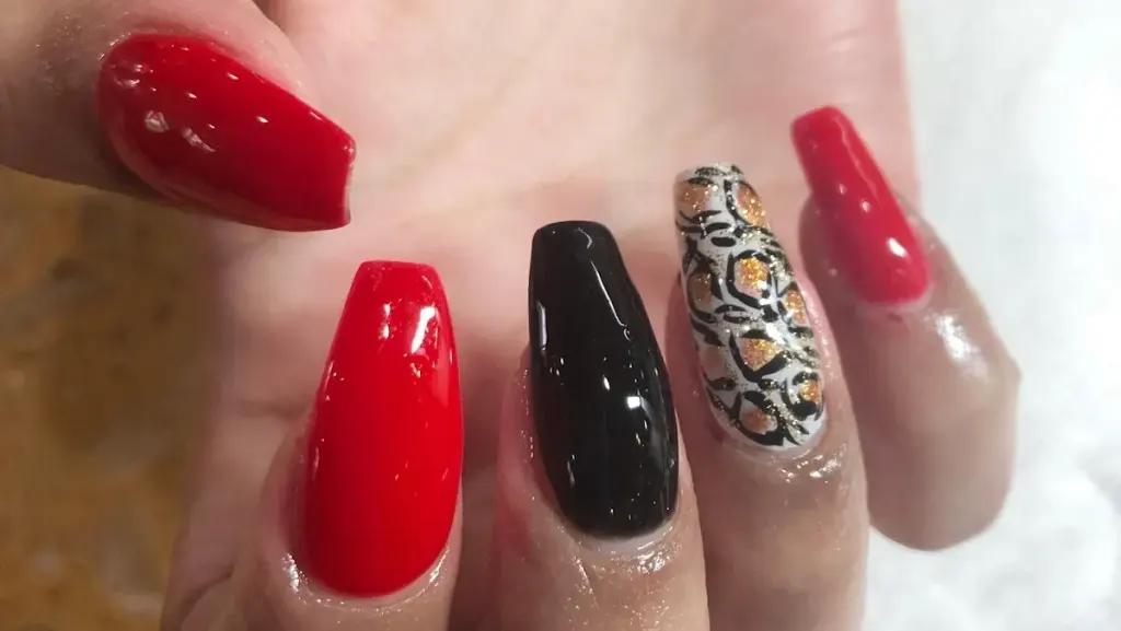 Lovely Nails — Nail salon in Gaithersburg