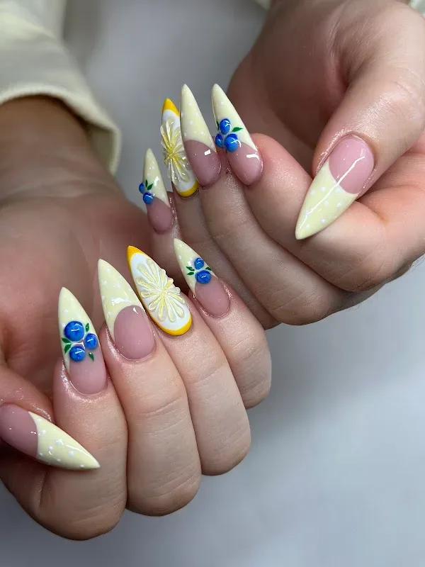 Luxx Nails & Spa — Nail salon in Canonsburg