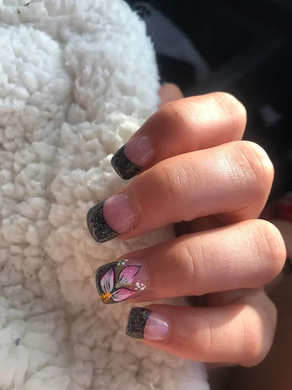 Studio Nails & Spa — Nail salon in Longmont