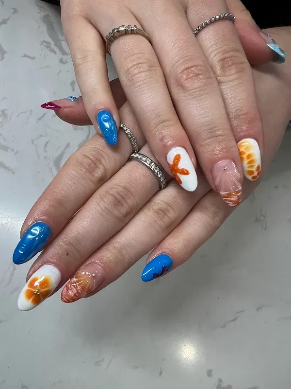 Seven Star Nails — Nail salon in Spring
