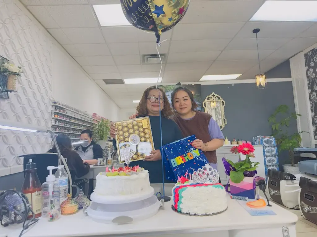 NAILS 4 U LLC — Nail salon in Troy