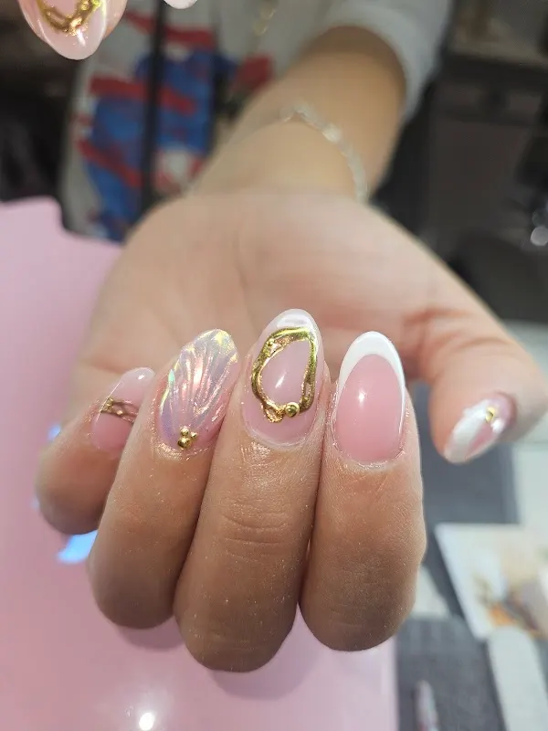 Signature Nails — Nail salon in Grand Junction