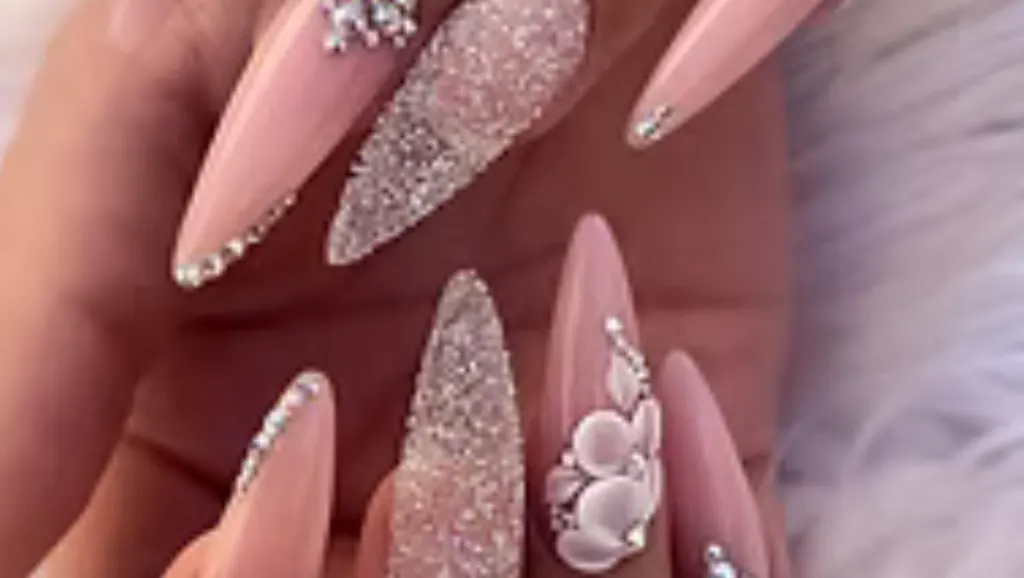 Oscar Nail Salon — Nail salon in Frisco