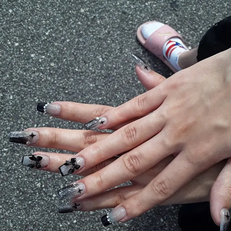 Sunshine Nails & Microblading — Nail salon in Clearwater