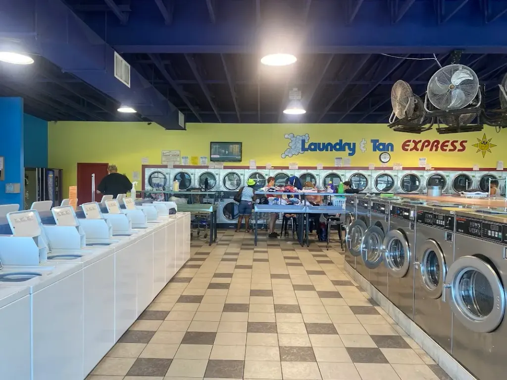 Laundry & Tan Express — Tanning salon in Evansville