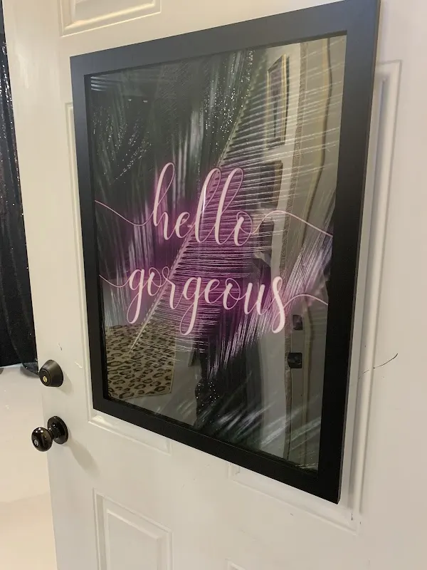 Glow Getter Airbrush Tans — Tanning salon in Edmond