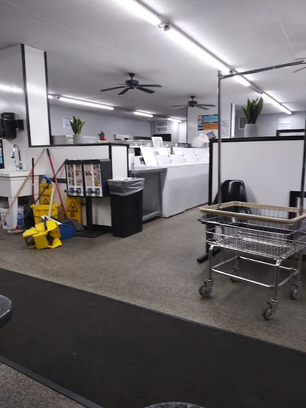 Checkers Tanning Salon & Laundromat — Tanning salon in Ashland