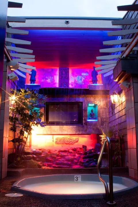 Portland Tub and Tan — Tanning salon in Portland