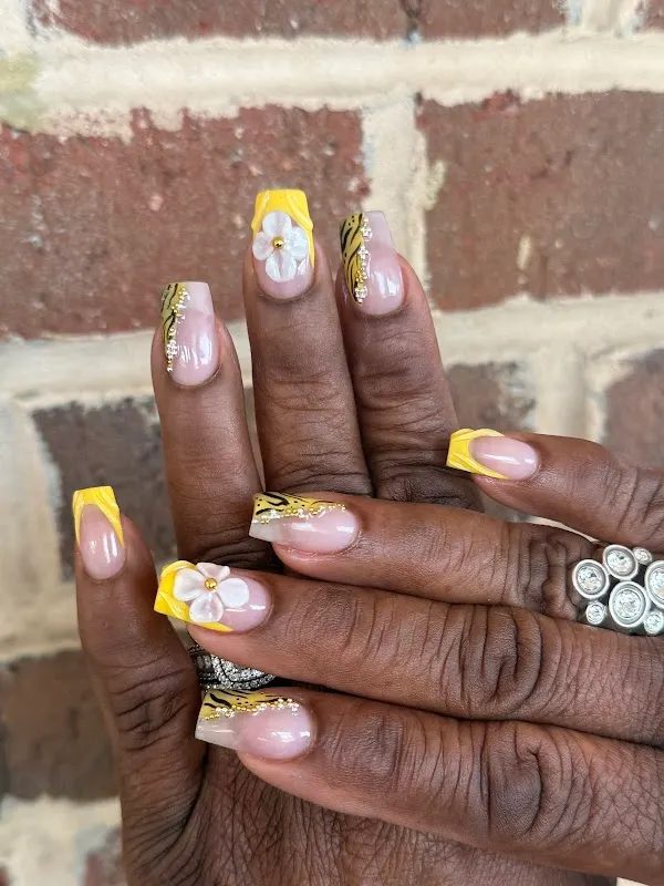 Magic Nails — Nail salon in Dumfries