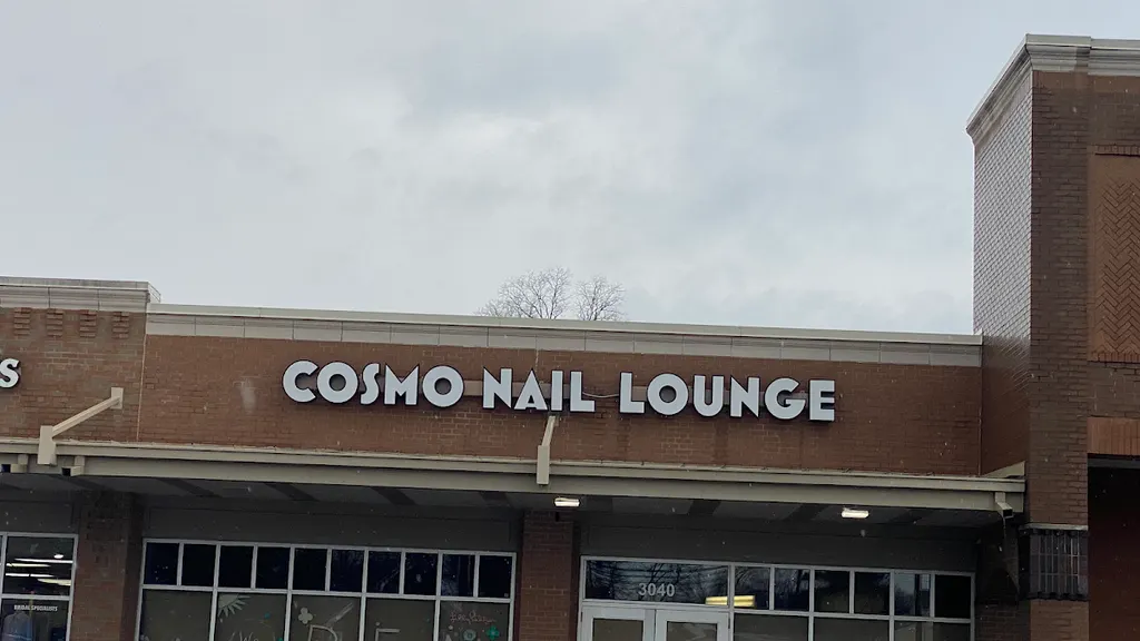 Cosmo Nail Lounge — Nail salon in Louisville