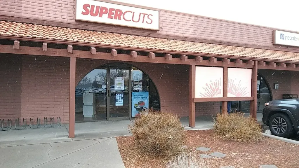 SUPERCUTS — Hair salon in Pueblo