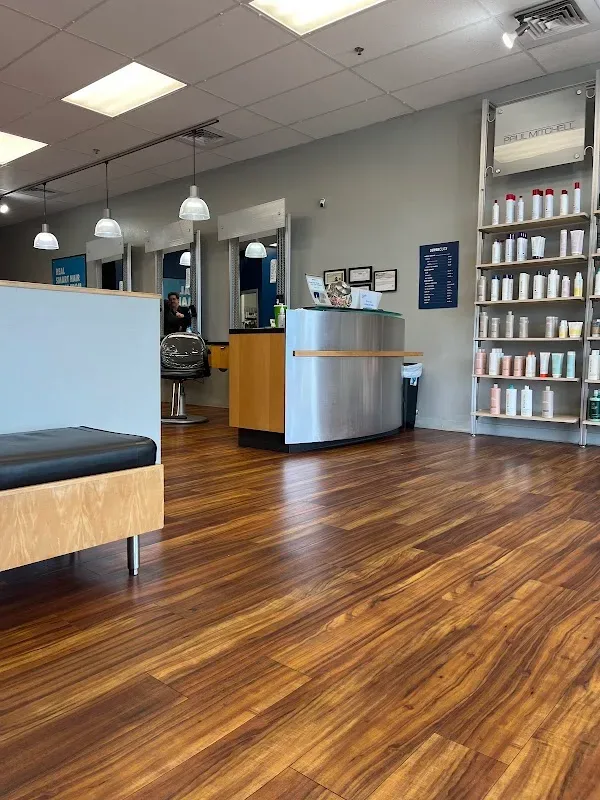 SUPERCUTS — Hair salon in Zephyrhills