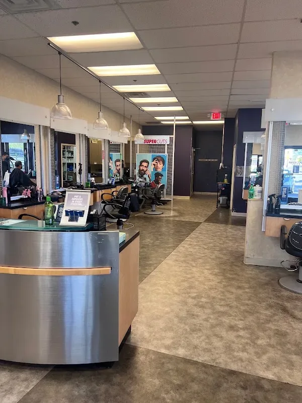 SUPERCUTS — Hair salon in Hilo
