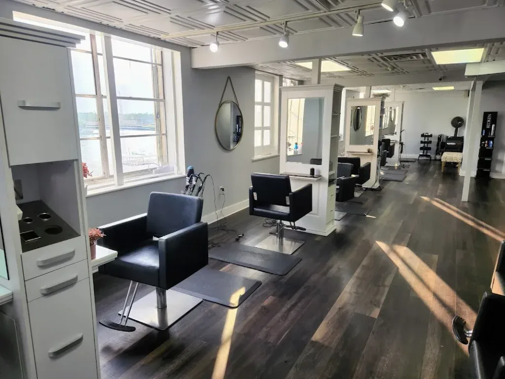 Roots Southern Salon — Hair salon in Savannah