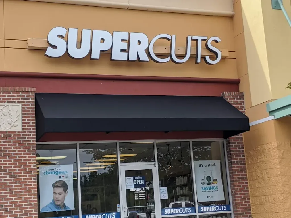 SUPERCUTS — Hair salon in Summerville