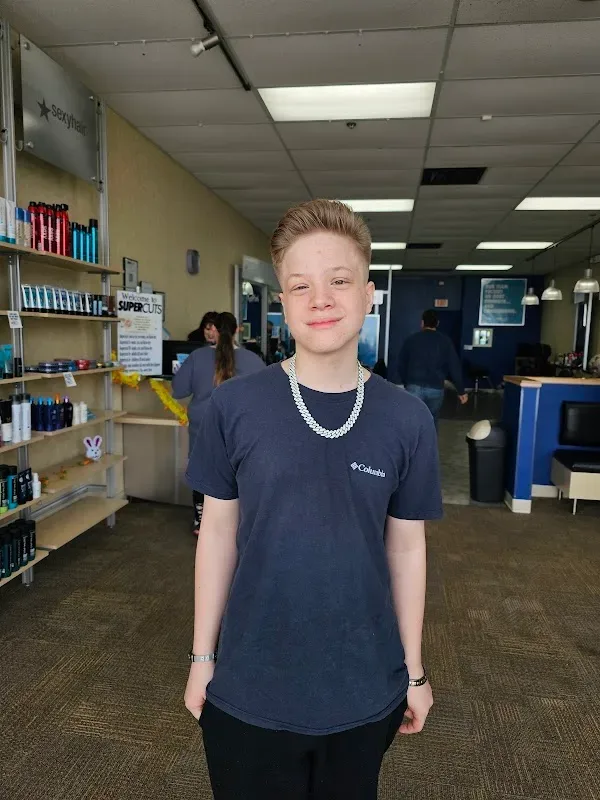 SUPERCUTS — Hair salon in Wilkes-Barre Township